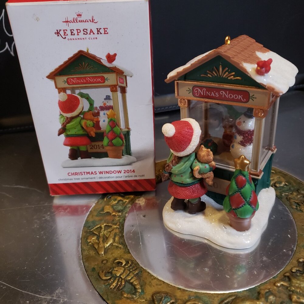 Hallmark 2014 Christmas Window Shoping